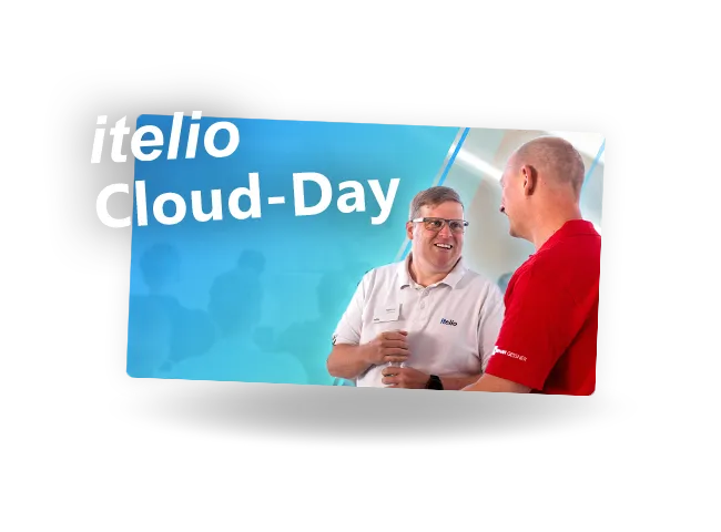 Geschäftsführer Tobias Kurz im Gespräch mit einem Kunden am itelio Cloud Day.